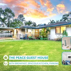 the-peace-guest-house-2-letitia.queenslandhotels.net/